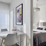 Seaside Flat In 아파트